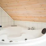 Nyaraló Lovely In With Sauna Vikebygd