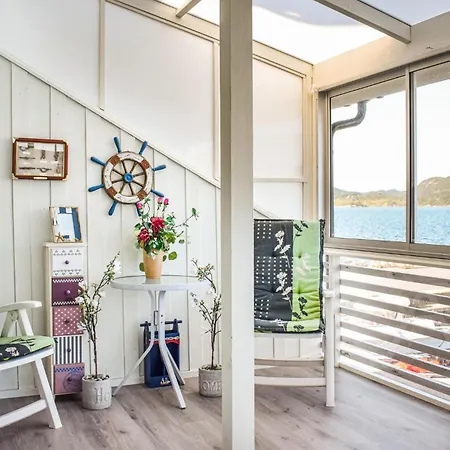Beautiful In With Sauna * Vikebygd