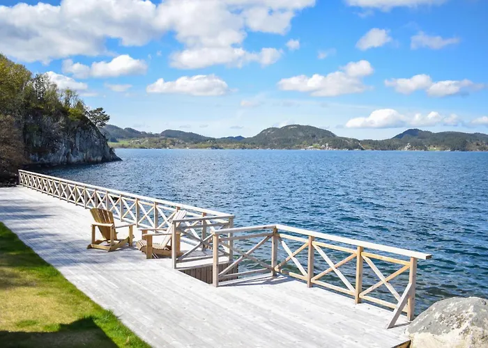 4 Bedroom Lovely In بيت للعطل Vikebygd